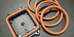 硅胶密封圈粘接用哪种胶水不发硬？