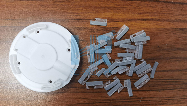 硅胶与pp塑料粘接用什么胶