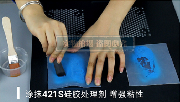 硅胶喷手感油，硅胶喷手感油不耐汗液一擦就掉咋办?