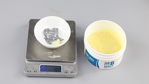 钢质修补剂,如何用钢质修补剂修复生锈的金属表面？