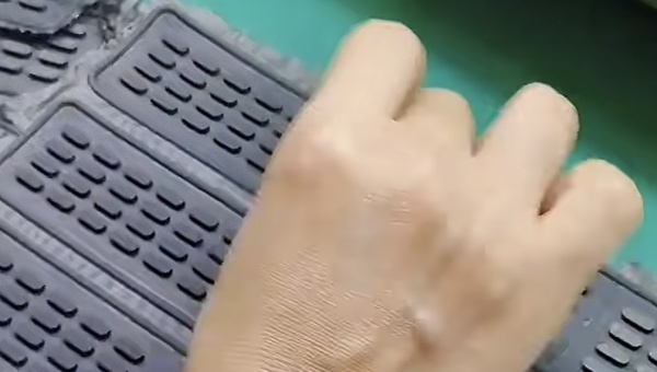 背胶魔术贴粘硅胶，HR-419专用处理剂，背胶魔术贴粘硅胶粘贴不牢怎么办？