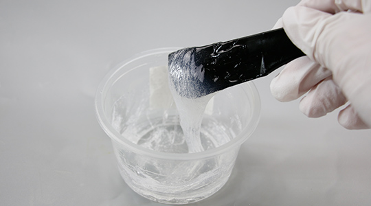 HR-318稀-1硅胶热粘布胶水实物