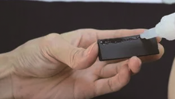 HR-420免处理硅胶快干胶，硅胶abs塑料小面积粘接用HR-420免处理硅胶快干胶达到破坏材质强度